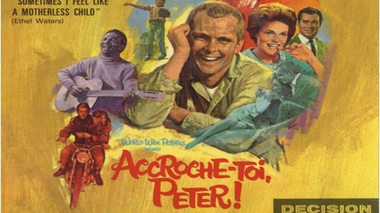 Poster of the movie 'Accroche toi Peter (1966)' with vibrant colors and characters in a comedic pose